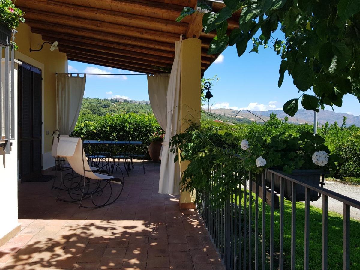 Agriturismo Le Case Di Civi Mascali Kültér fotó
