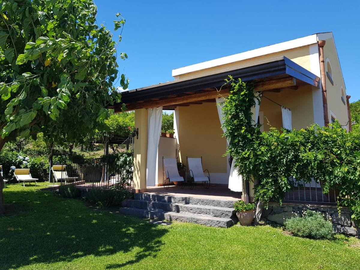 Agriturismo Le Case Di Civi Mascali Kültér fotó
