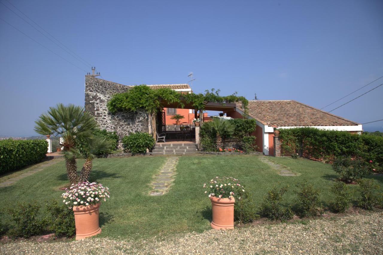 Agriturismo Le Case Di Civi Mascali Kültér fotó
